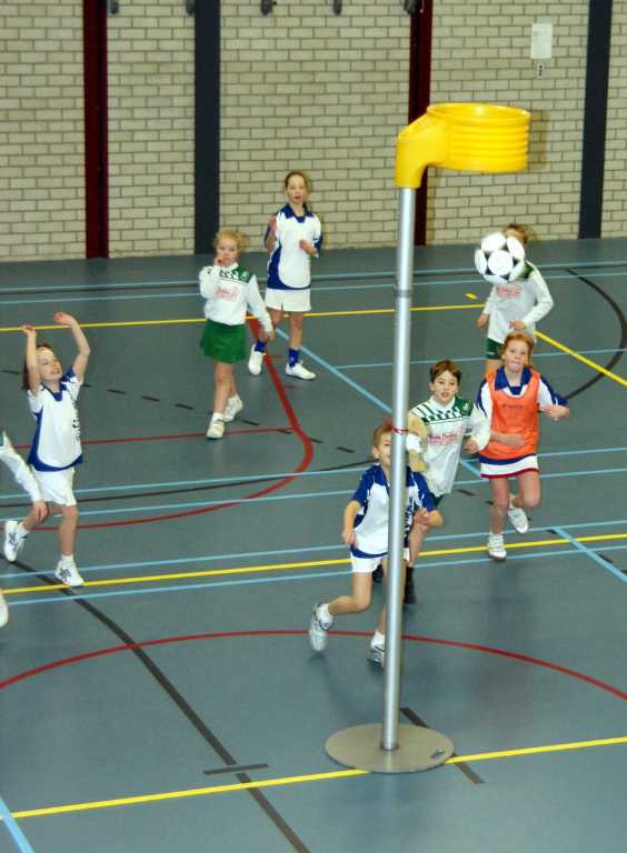 Korfbal E2 27 febr 2010-10.JPG